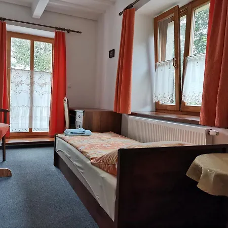 Pod Zamkem Zruc nad Sazavou