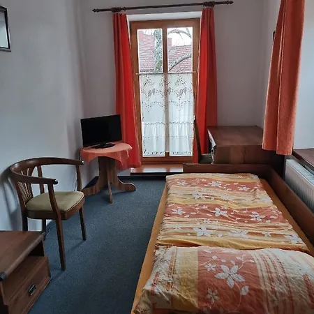 Gasthof Pod Zámkem 3*