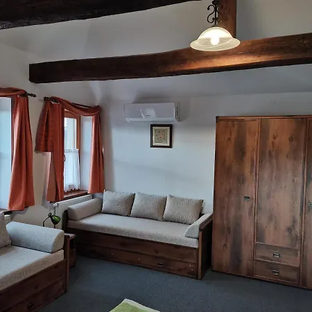 Pod Zamkem Гостевой дом 3*